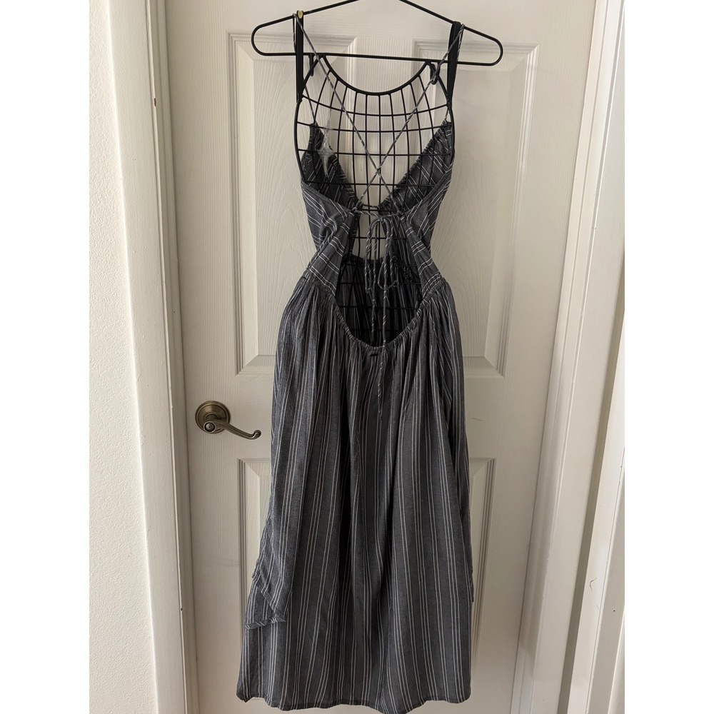 O'Neill Grey White Striped Strappy Midi Dress Womens Sz L Boho Beach Flowy EUC - Picture 2 of 7